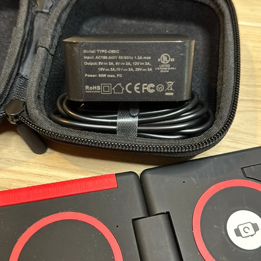 Ampere - Unravel 3-in-1 Foldable Travel Wireless Charger EUC